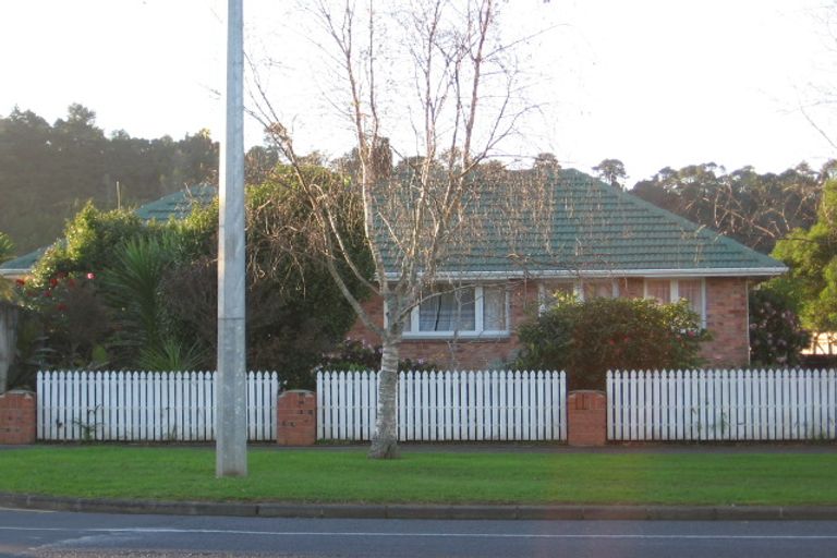 Photo of property in 699 Swanson Road, Swanson, Auckland, 0612