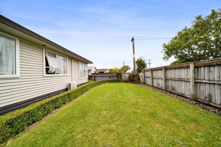 Photo of property in 35 Fantham Street, Hawera, 4610