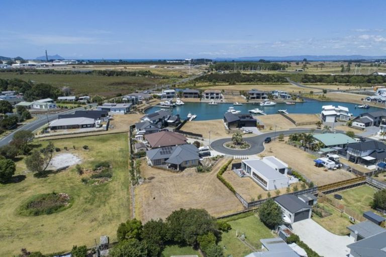 Photo of property in 21 Finch Street, One Tree Point, 0118