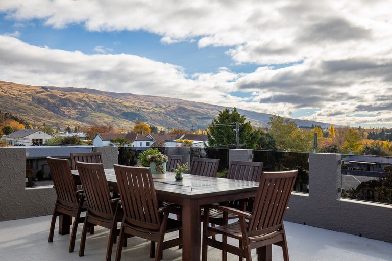 Photo of property in 5 Teviot Street, Roxburgh, 9500