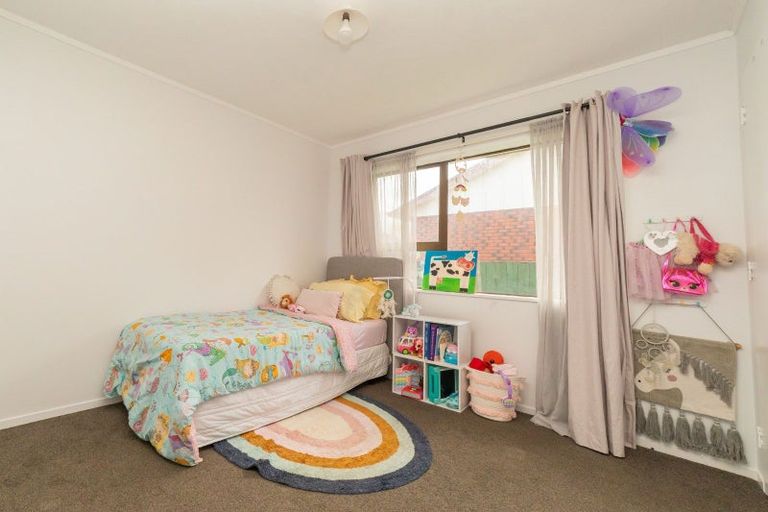 Photo of property in 2c Woodfield Avenue, Roslyn, Palmerston North, 4414