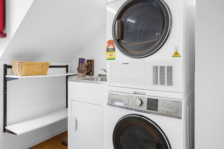 Photo of property in 8 Miromiro Street, Broomfield, Christchurch, 8042