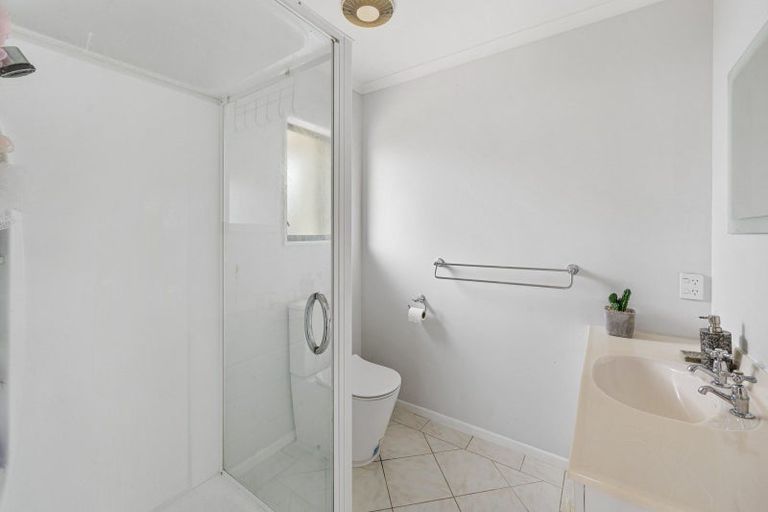 Photo of property in 18 Bucksburn Place, Greenmeadows, Napier, 4112