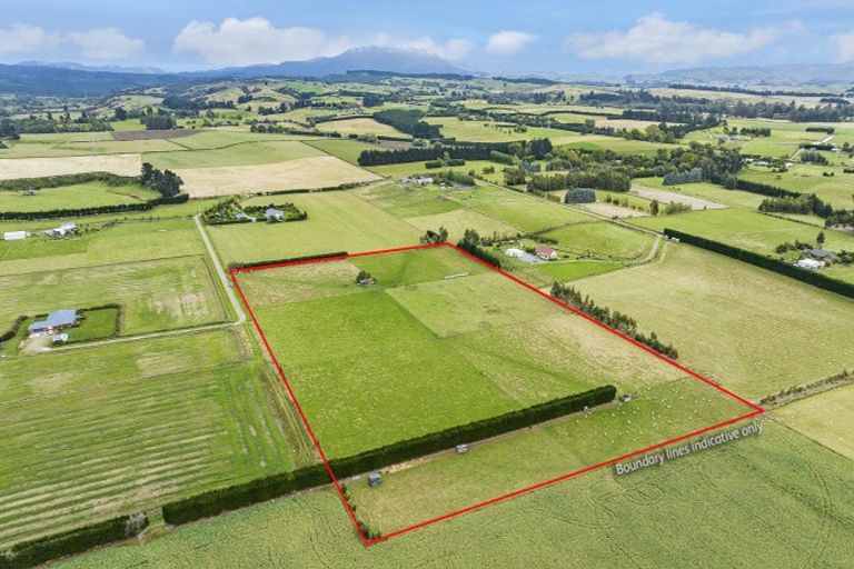 Photo of property in 270 Stokes Road, Balcairn, Amberley, 7481