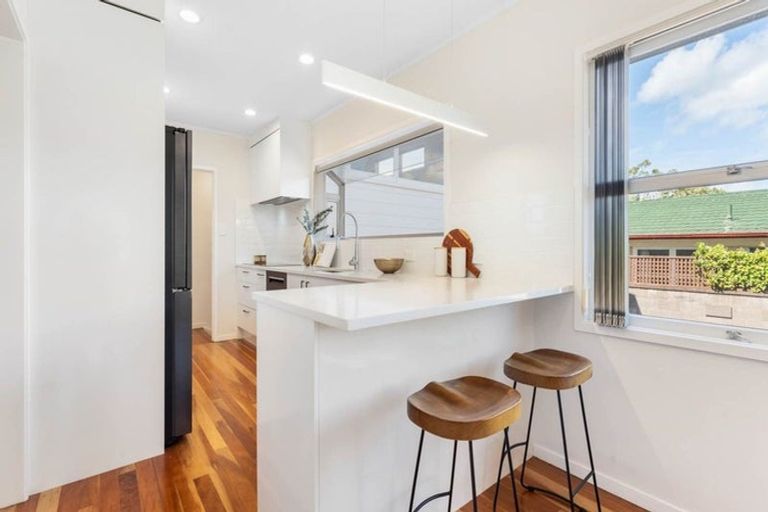 Photo of property in 7 Munstead Place, Hillcrest, Auckland, 0627