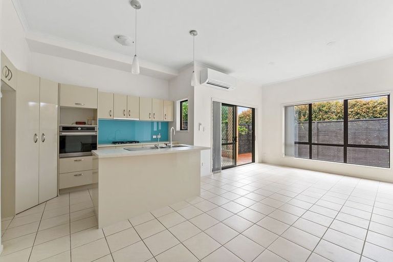 Photo of property in 12 Quarter Deck Lane, Gulf Harbour, Whangaparaoa, 0930