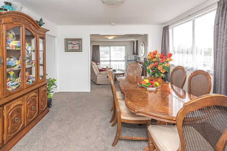 Photo of property in 25 Alexandra Street, Marton, 4710