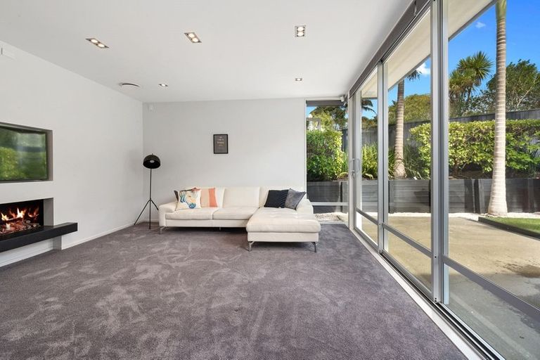 Photo of property in 6a Rewi Street, Torbay, Auckland, 0630