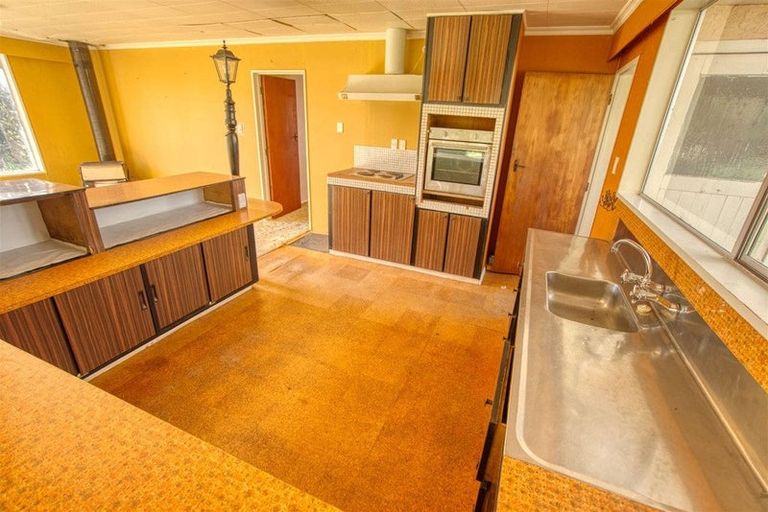 Photo of property in 317 Poerua Valley Road, Harihari, 7884