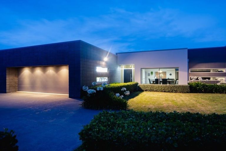 Photo of property in 13 William James Close, Mosgiel, 9024