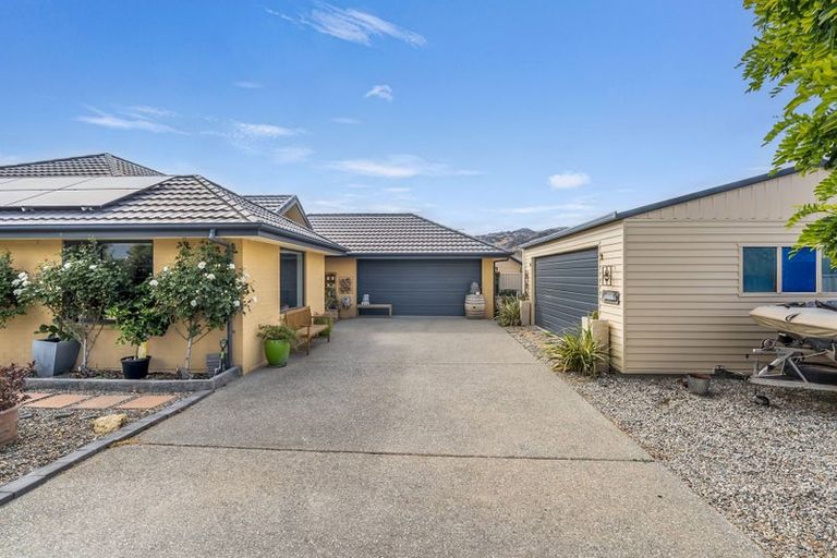 Photo of property in 10 Ethereal Crescent, Mount Pisa, Cromwell, 9383