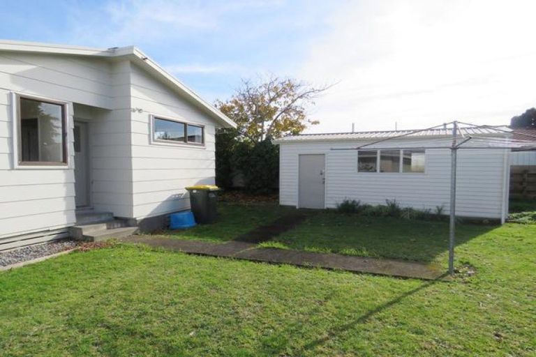 Photo of property in 12 Te Whena Place, Waitara, 4320