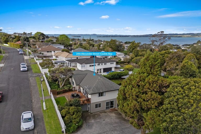 Photo of property in 24a Alexander Street, Cockle Bay, Auckland, 2014