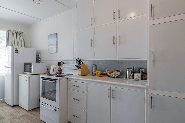 Photo of property in 39 Andrew Avenue, Roslyn, Palmerston North, 4414