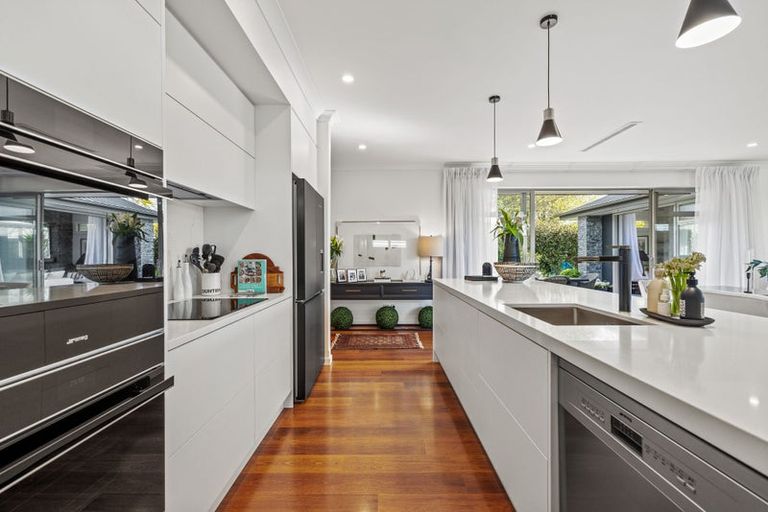 Photo of property in 77 Perry Street, Papanui, Christchurch, 8053