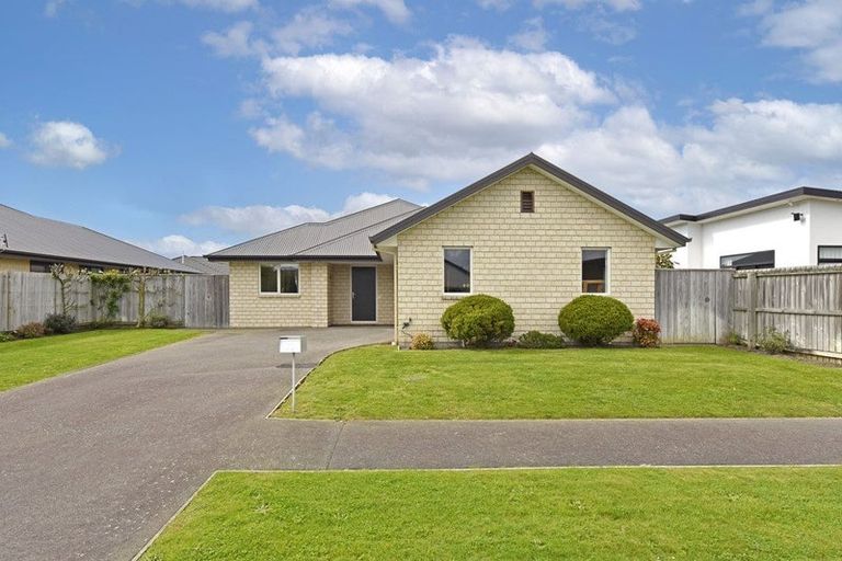 Photo of property in 20 Graycliffe Street, Halswell, Christchurch, 8025