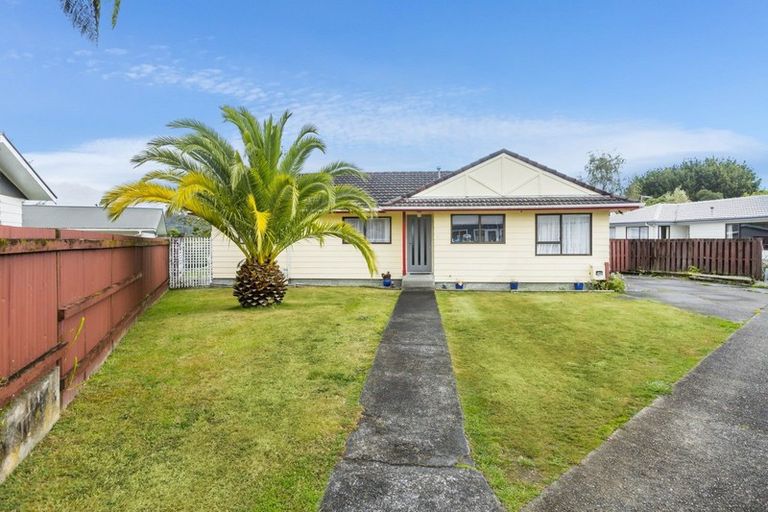 Photo of property in 3b Wyoming Grove, Totara Park, Upper Hutt, 5018