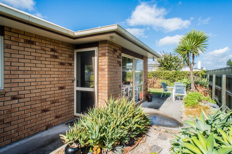 Photo of property in 310a Kahutia Street, Gisborne, 4010