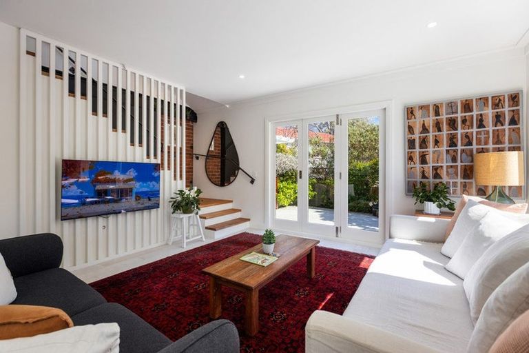 Photo of property in 3 Delhi Crescent, Khandallah, Wellington, 6035