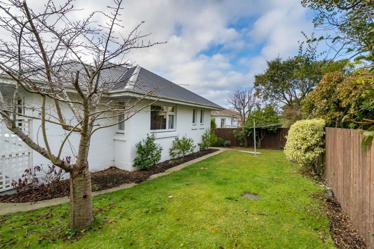 Photo of property in 131 Eglinton Road, Mornington, Dunedin, 9011