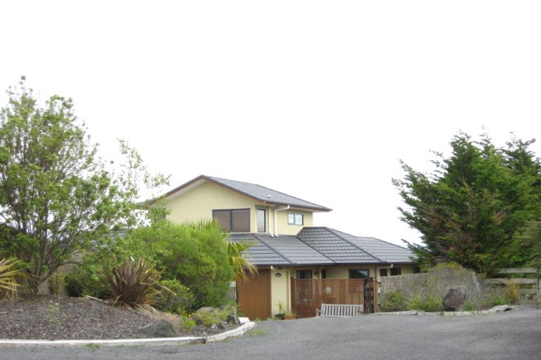 Photo of property in 853b Old North Road, Waimauku, 0882