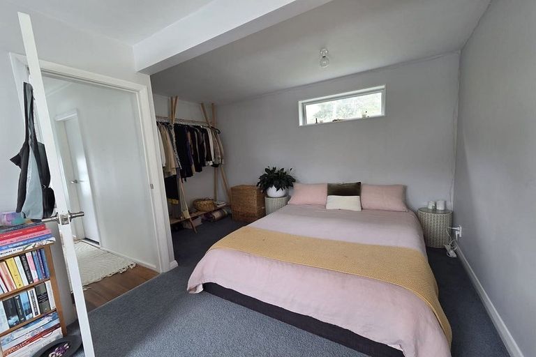 Photo of property in 12 Robertson Street, Owhiro Bay, Wellington, 6023