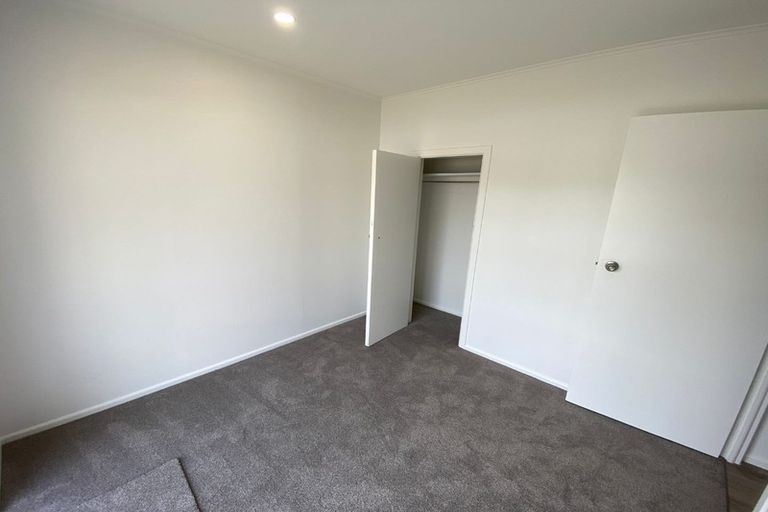 Photo of property in 1/59 Shakespeare Road, Milford, Auckland, 0620