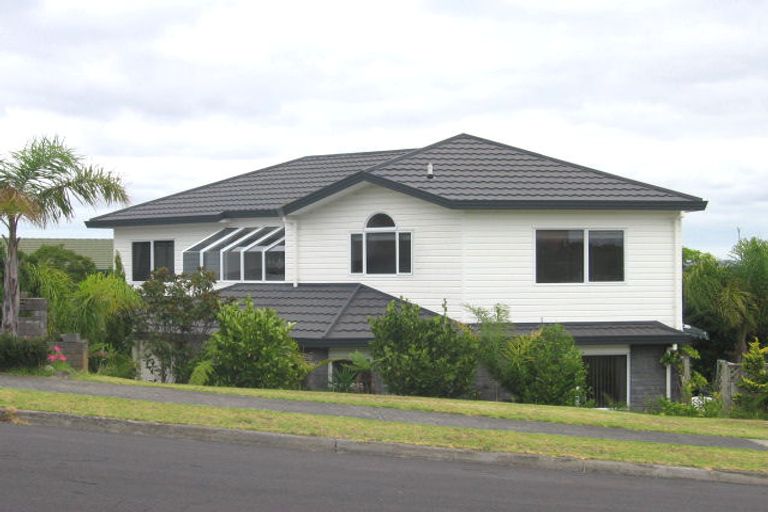 Photo of property in 96 Seaview Road, Glenfield, Auckland, 0629