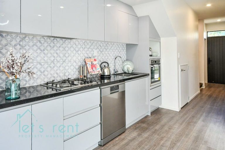 Photo of property in 5 Pasla Close, Papakura, 2110