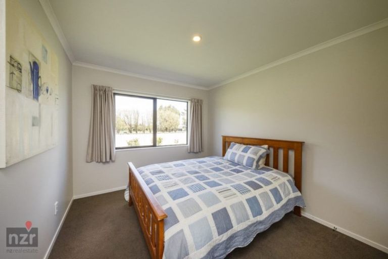 Photo of property in 135 Hansens Line, Newbury, Palmerston North, 4475