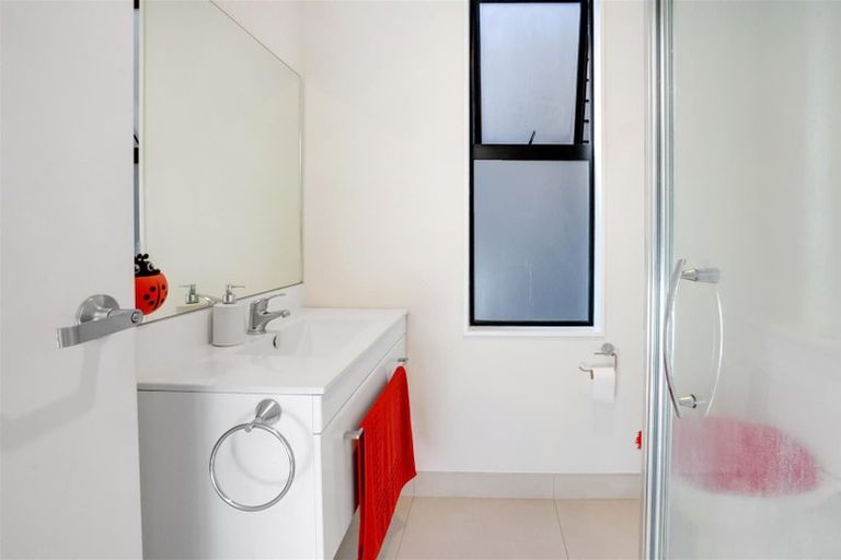 Photo of property in 83 Walters Road, Papakura, Takanini, 2110