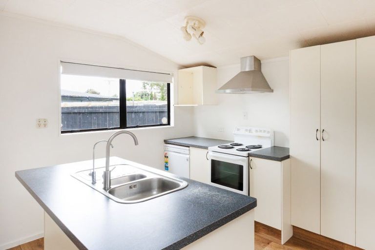 Photo of property in 10a Milne Street, Sanson, 4817