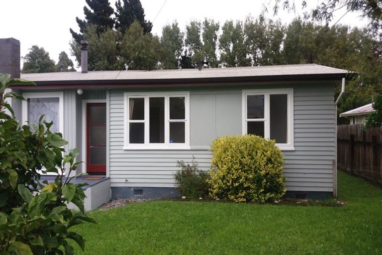 Photo of property in 86 Brandon Street, Featherston, 5710