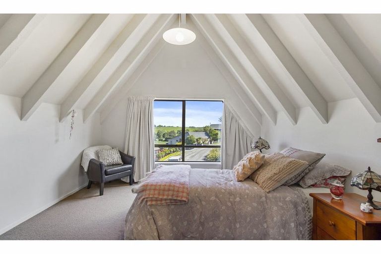 Photo of property in 16 Watlington Place, Watlington, Timaru, 7910