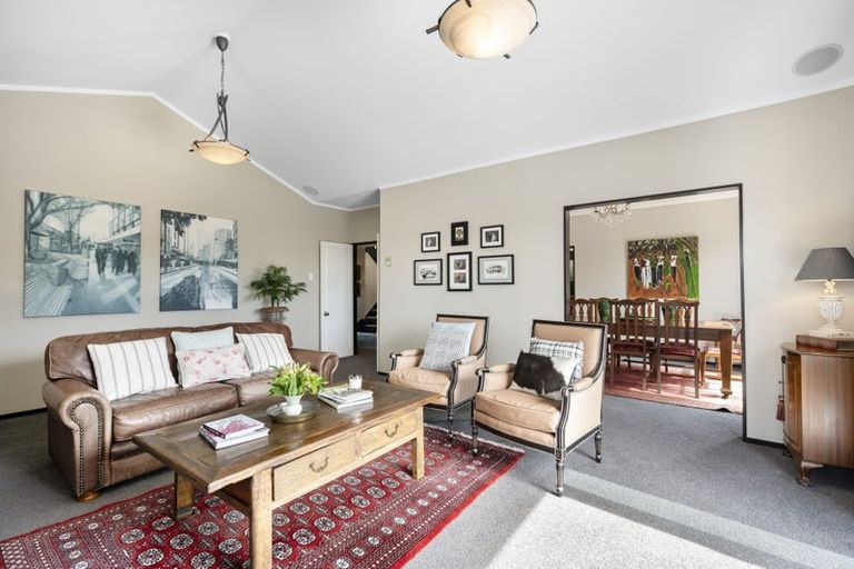 Photo of property in 65 Nicholson Road, Khandallah, Wellington, 6035