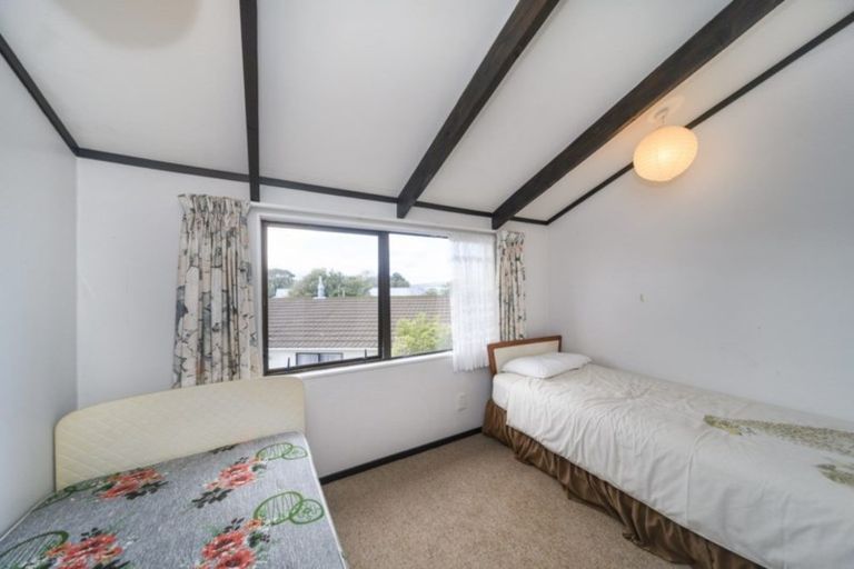 Photo of property in 46 Acacia Street, Kelvin Grove, Palmerston North, 4414