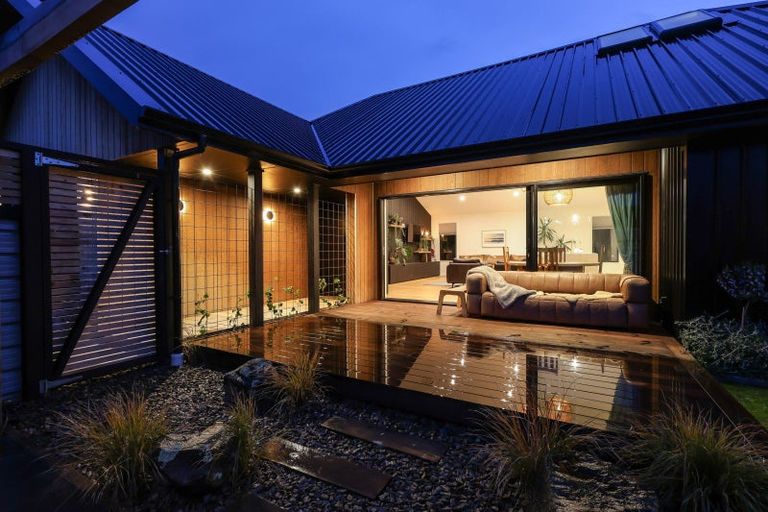 Photo of property in 51 Price Street, Grasmere, Invercargill, 9810