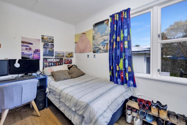 Photo of property in 46 Kaitawa Crescent, Paraparaumu, 5032
