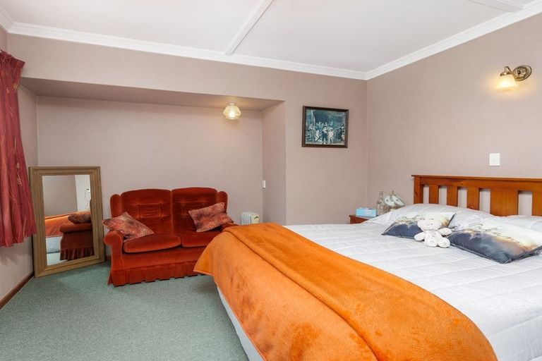 Photo of property in 2 Mill Road, Waimate, 7924