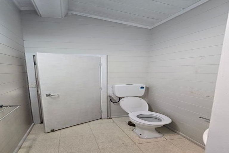 Photo of property in 33 Croydon Street, Karori, Wellington, 6012