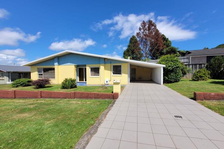 Photo of property in 102 Awanui Street, Merrilands, New Plymouth, 4312