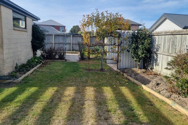 Photo of property in 17 Hampstead Close, Rangiora, 7400