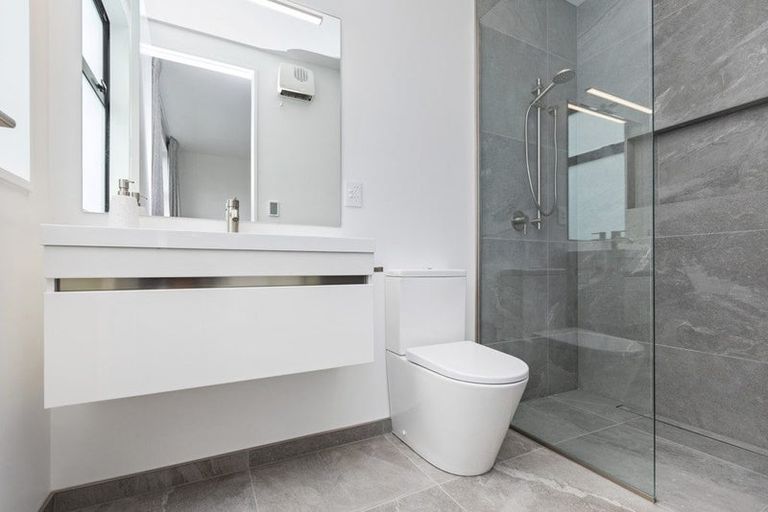 Photo of property in 42 Grayshott Avenue, Casebrook, Christchurch, 8051