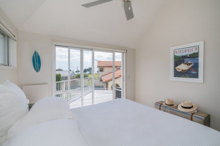 Photo of property in 100 Cordyline Crescent, Matarangi, Whitianga, 3592