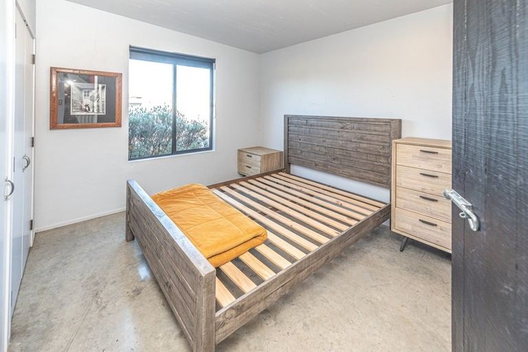 Photo of property in 21 Golf Vue Place, Castlecliff, Whanganui, 4501