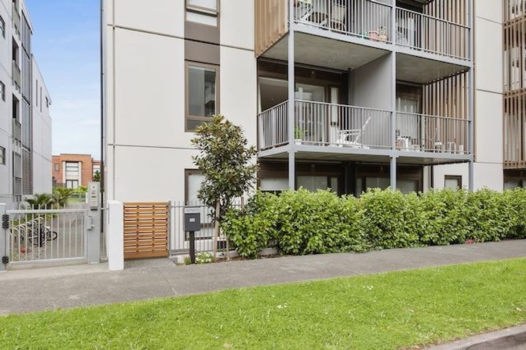 Photo of property in 113/4 Bluegrey Avenue, Stonefields, Auckland, 1072