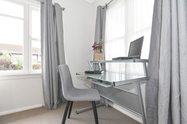 Photo of property in 703 Fitzroy Avenue, Mahora, Hastings, 4120