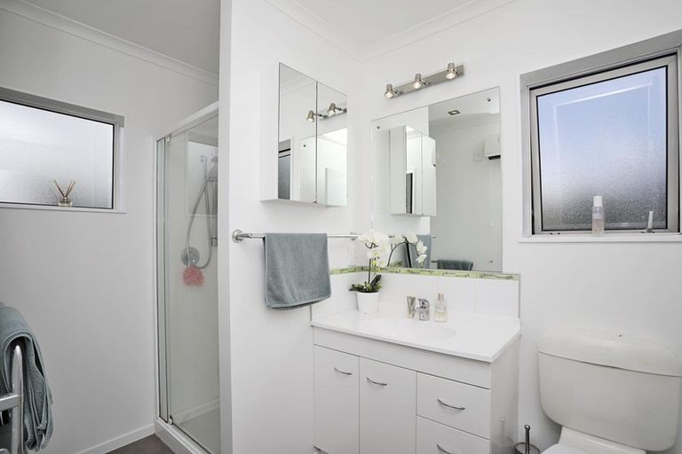 Photo of property in 16 Hoffman Court, Waikiwi, Invercargill, 9810