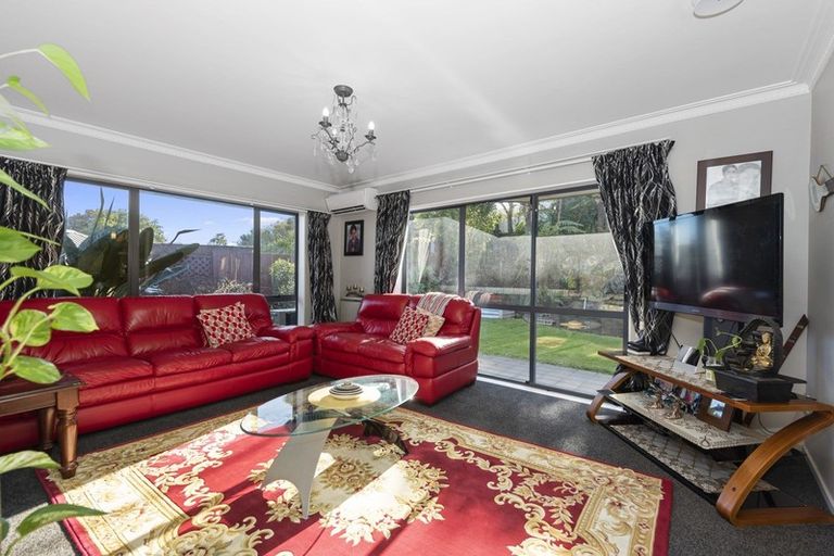 Photo of property in 9 Jersey Place, Grandview Heights, Hamilton, 3200