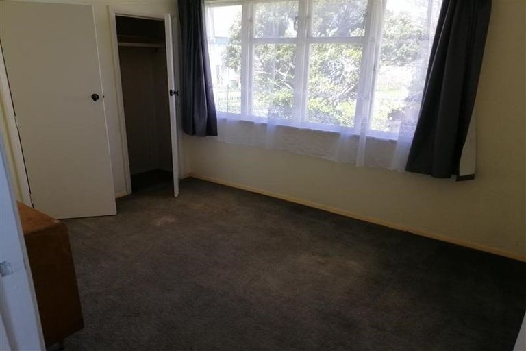 Photo of property in 8-10 Leicester Street, Cannons Creek, Porirua, 5024